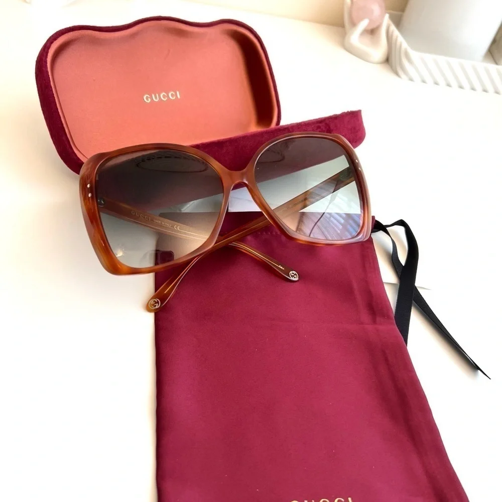Gucci Havana Brown / Green Butterfly Shape Sunglasses